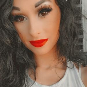 Meet your Posher, Karissa